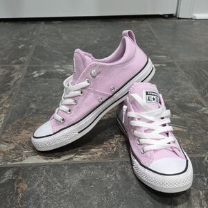 Converse Women's Chuck Taylor All-Star Madison Low Top Shoes